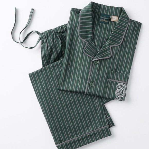 Harry Potter™ Slytherin™ House Pajama Set - Picture 1 of 3